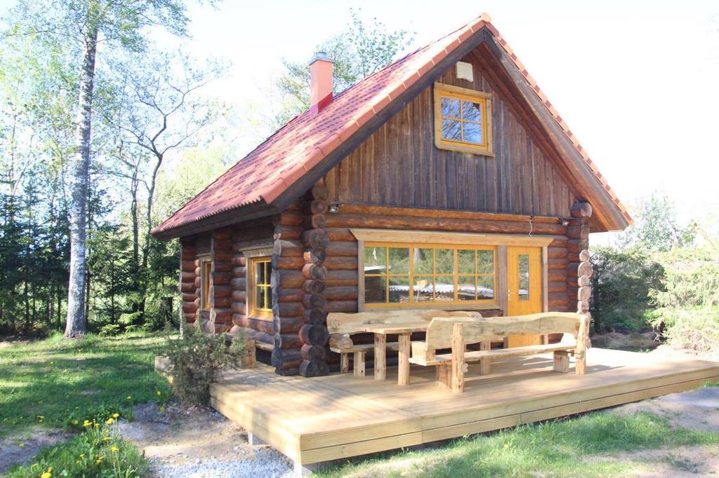 Ala-Laugu Holiday Home Leisi Extérieur photo