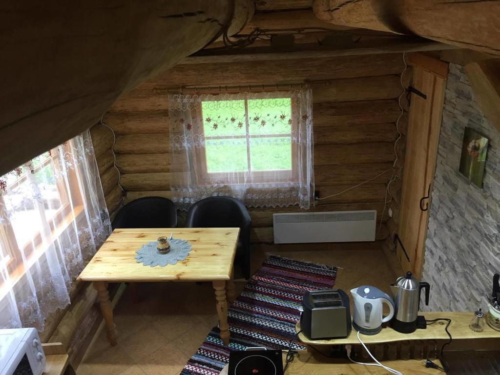 Ala-Laugu Holiday Home Leisi Extérieur photo